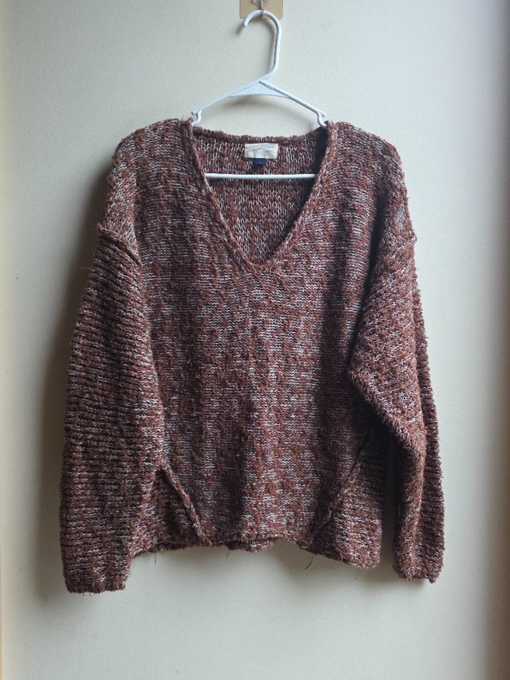 Universal Thread Brown V-Neck Sweater Size Small